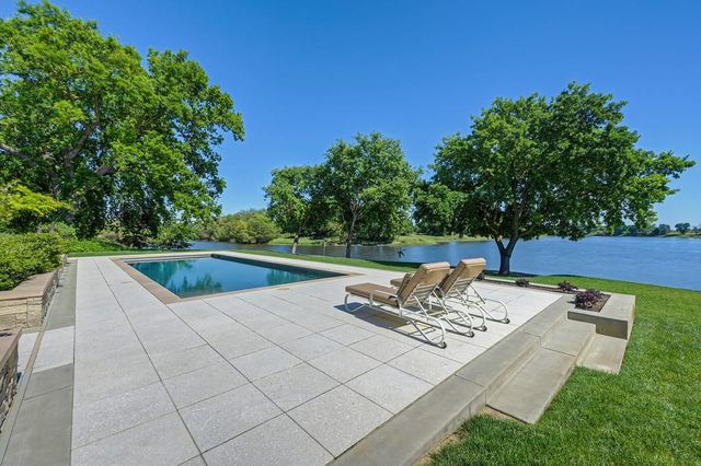 1850 W Twisted Vine Way, Acampo, CA 95220