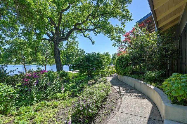 1850 W Twisted Vine Way, Acampo, CA 95220