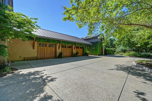 1850 W Twisted Vine Way, Acampo, CA 95220