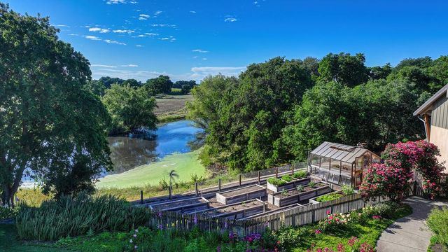 1850 W Twisted Vine Way, Acampo, CA 95220