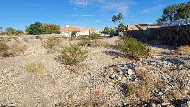 9180 West Hammer Lane, Las Vegas, NV 89149