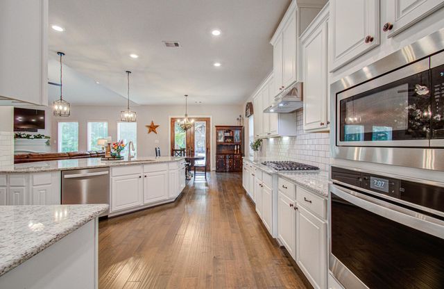 167 Magnolia Reserve Loop, Magnolia, TX 77354