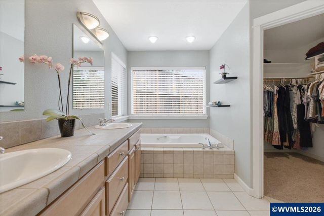 684 NW Jasper St, Dallas, OR 97338