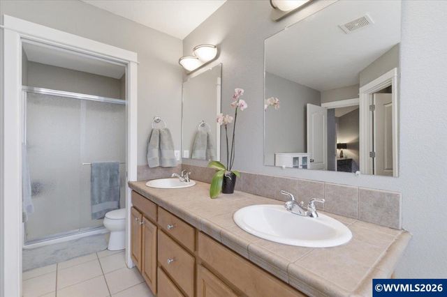 684 NW Jasper St, Dallas, OR 97338