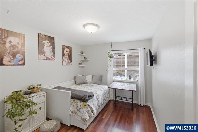 684 NW Jasper St, Dallas, OR 97338