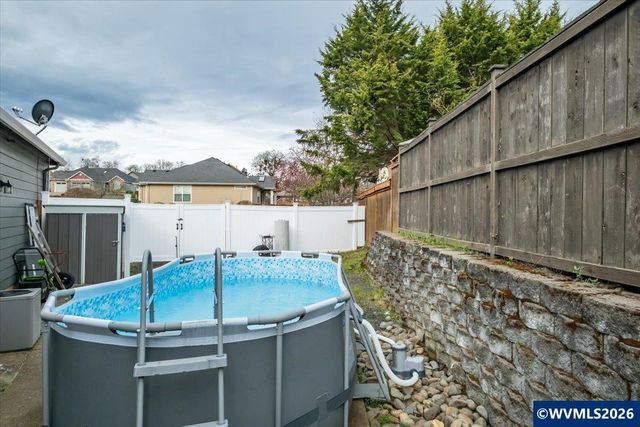 684 NW Jasper St, Dallas, OR 97338