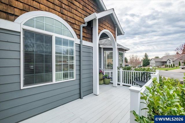 684 NW Jasper St, Dallas, OR 97338