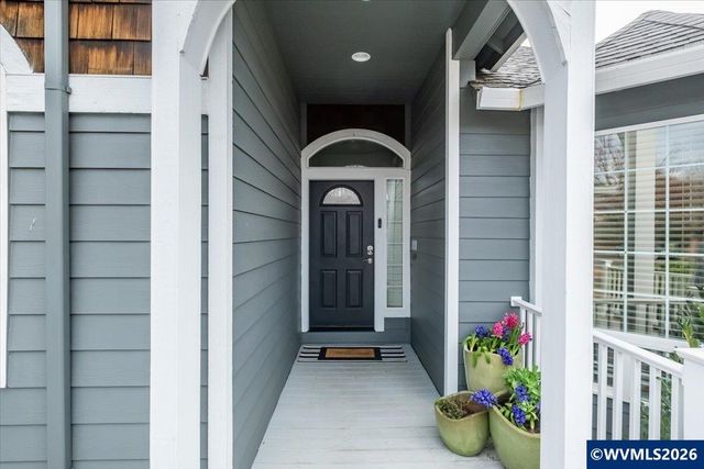 684 NW Jasper St, Dallas, OR 97338