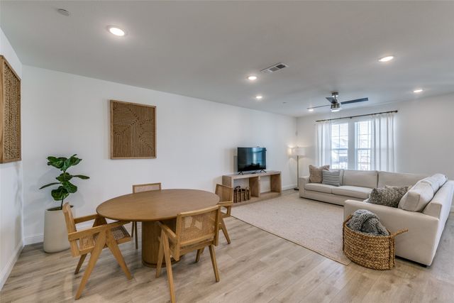 8845 Stablehand Mews, Frisco, TX 75035