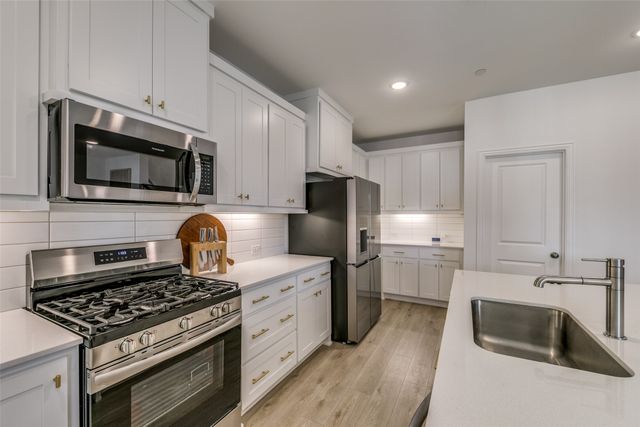 8845 Stablehand Mews, Frisco, TX 75035