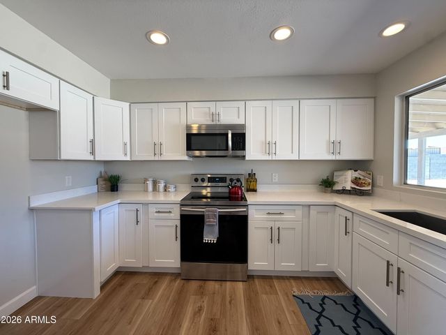 4740 W VILLA RITA Drive, Glendale, AZ 85308