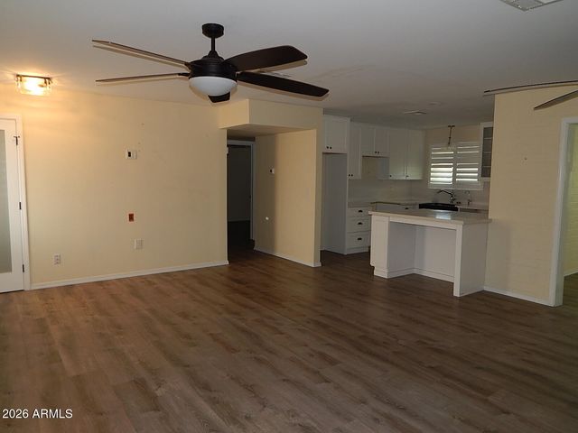 10437 W CHERYL Drive, Sun City, AZ 85351