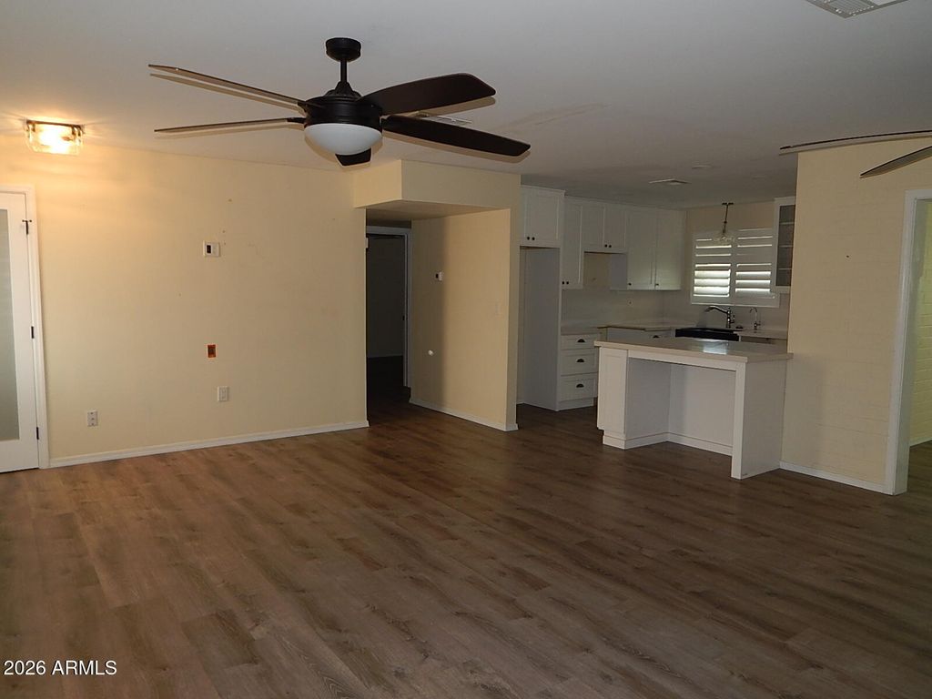 10437 W CHERYL Drive, Sun City, AZ 85351 — photo 3