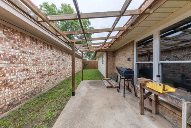 5406 Knollridge Drive, Garland, TX 75043
