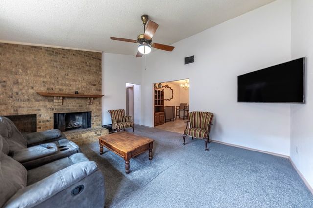 5406 Knollridge Drive, Garland, TX 75043