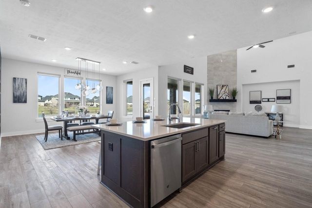 148 Lakehouse Landing Drive, Katy, TX 77493