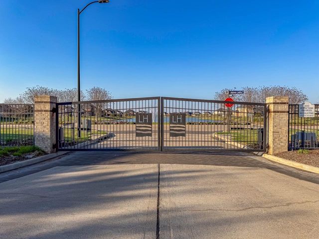 148 Lakehouse Landing Drive, Katy, TX 77493