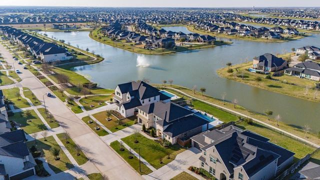 148 Lakehouse Landing Drive, Katy, TX 77493