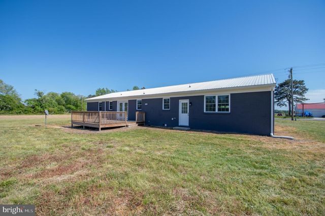 8707 BACONS RD, Laurel, DE 19956