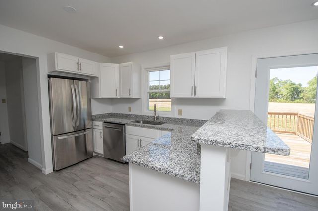 8707 BACONS RD, Laurel, DE 19956