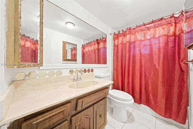 4141 NW 44th Avenue 321, Lauderdale Lakes, FL 33319
