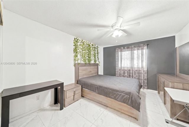 4141 NW 44th Avenue 321, Lauderdale Lakes, FL 33319