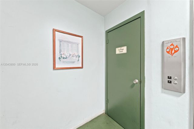 4141 NW 44th Avenue 321, Lauderdale Lakes, FL 33319
