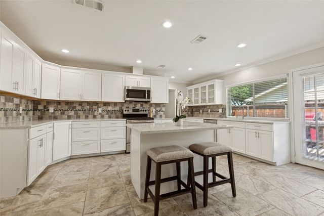 3014 Silverdale Lane, Garland, TX 75044
