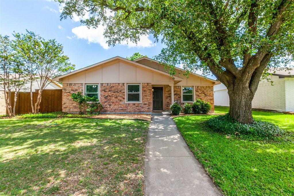 3014 Silverdale Lane, Garland, TX 75044