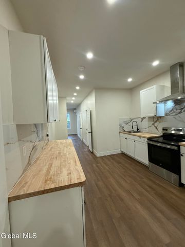 132 4th Avenue 2, Albany, NY 12202