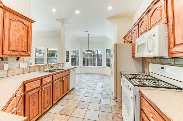 109 Stacey LN, Georgetown, TX 78628