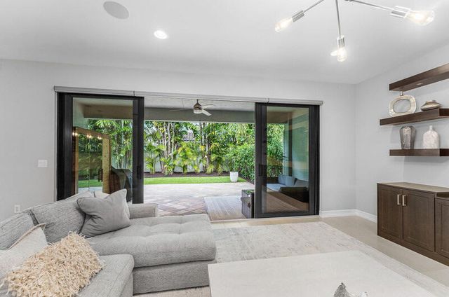 8091 Snowflake Obsidian Trail, Delray Beach, FL 33446