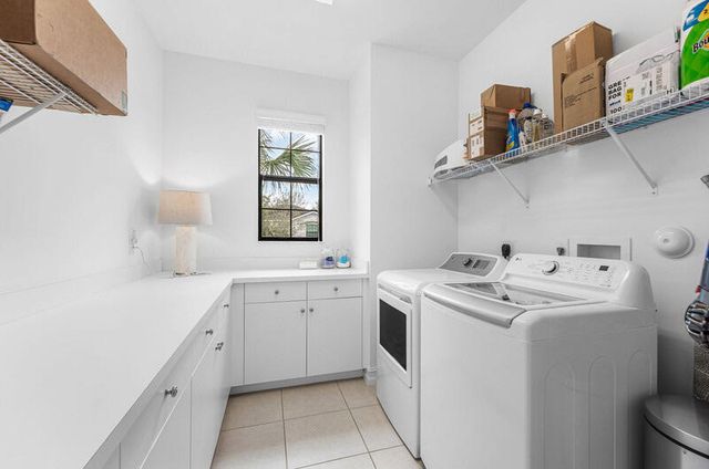 8091 Snowflake Obsidian Trail, Delray Beach, FL 33446