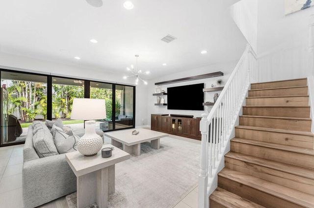 8091 Snowflake Obsidian Trail, Delray Beach, FL 33446