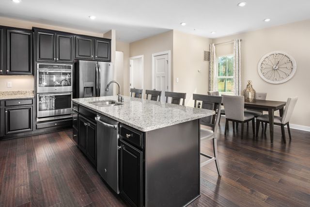 1067 Mountain View Drive, Thompsons Station, TN 37179