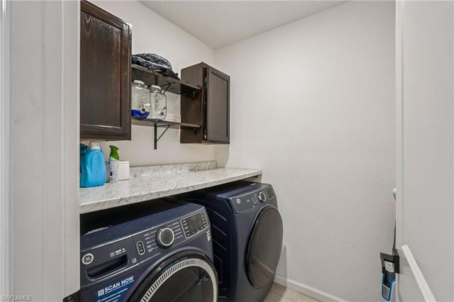 1905 NE 17th AVE, Cape Coral, FL 33909