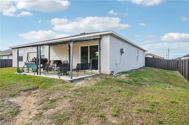 1905 NE 17th AVE, Cape Coral, FL 33909