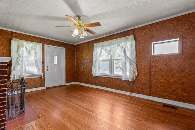 610 Carden Avenue, Rossville, GA 30741