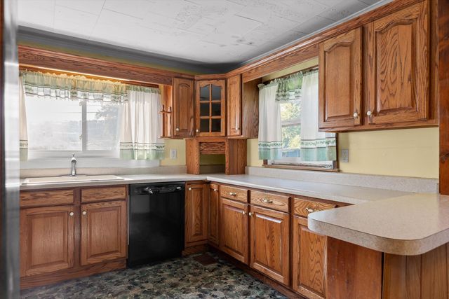 610 Carden Avenue, Rossville, GA 30741