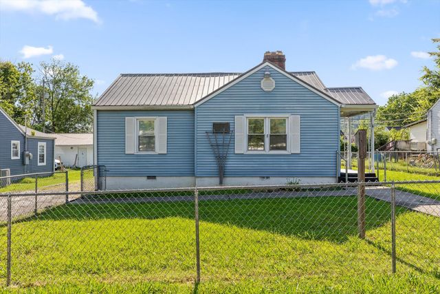 610 Carden Avenue, Rossville, GA 30741