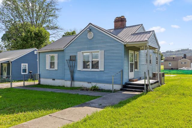 610 Carden Avenue, Rossville, GA 30741