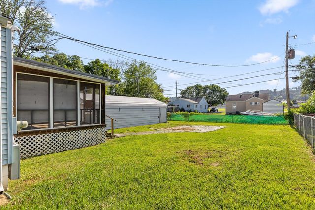 610 Carden Avenue, Rossville, GA 30741