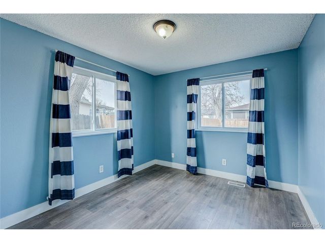 5557 Billings St, Denver, CO 80239