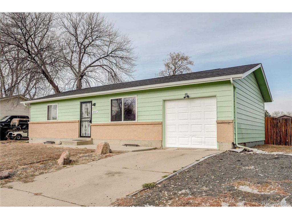 5557 Billings St, Denver, CO 80239