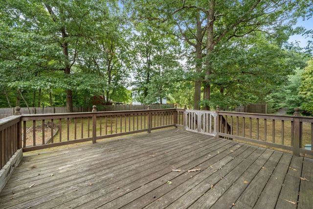 133 Killiney Woods, Millville, MA 01529