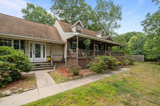 133 Killiney Woods, Millville, MA 01529