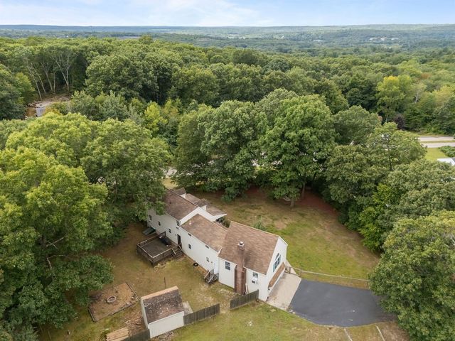 133 Killiney Woods, Millville, MA 01529