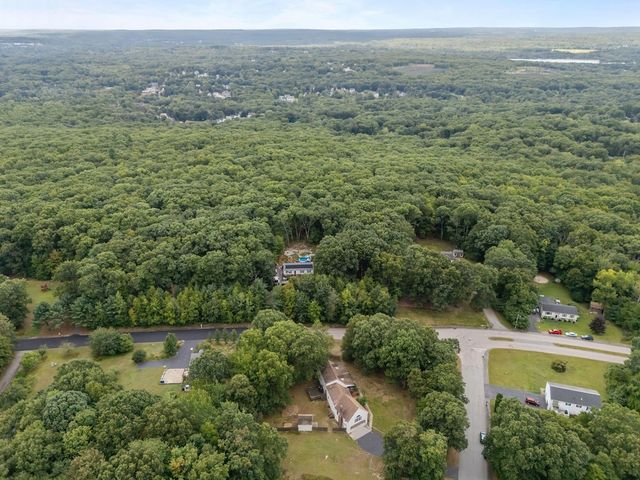 133 Killiney Woods, Millville, MA 01529