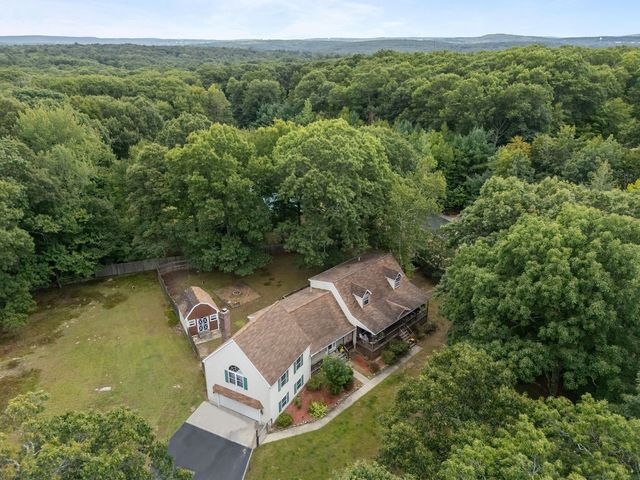 133 Killiney Woods, Millville, MA 01529