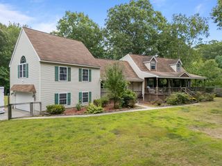 133 Killiney Woods, Millville, MA 01529